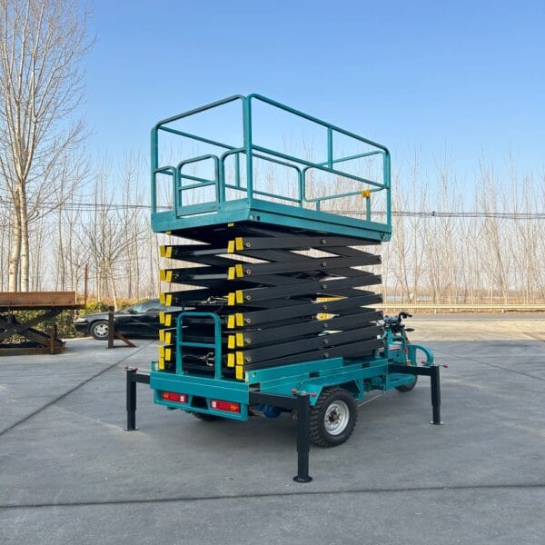 Electric Tricycle Scissor Lift Platform for Site Work Use