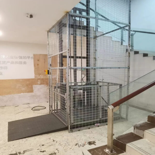 Hydraulic Single-Rail Freight Elevator