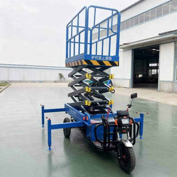 Remote-Controlled Lifting Tricycle