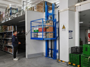 Vertical cargo lift for material handling