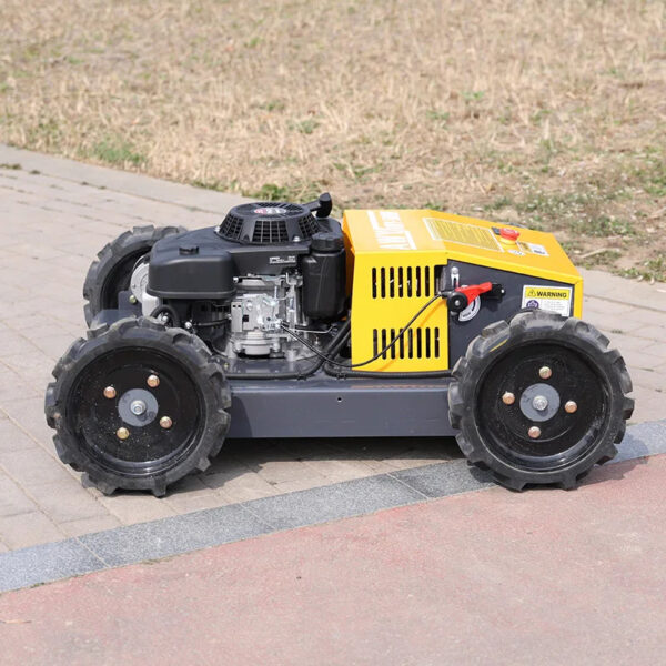 Wheeled 4WD Lawn Mower