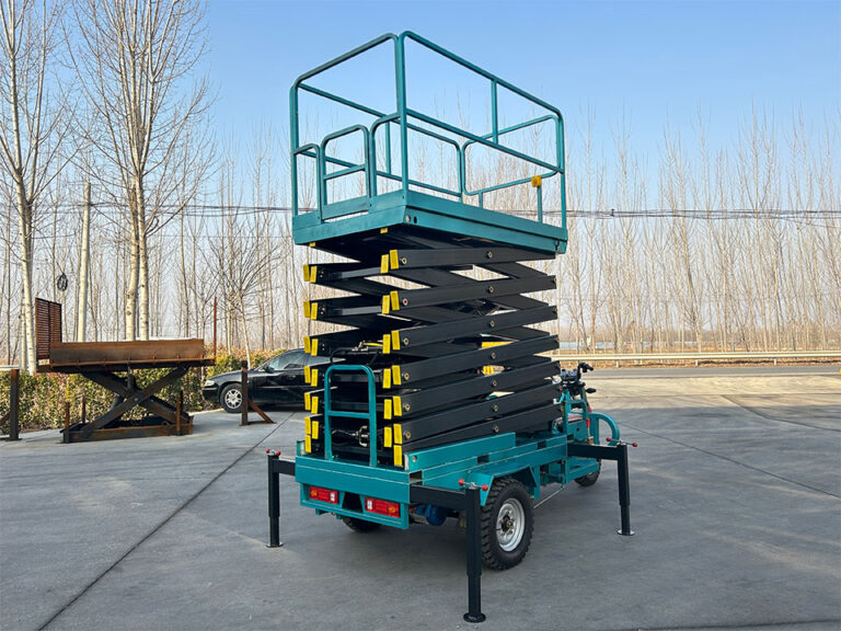 Electric ThreeWheeled Hydraulic Lifting Vehicle